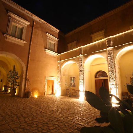Palazzo Gambuzza Aparthotel Ispica Exteriör bild
