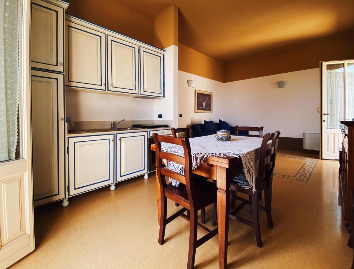 Palazzo Gambuzza Aparthotel Ispica Exteriör bild