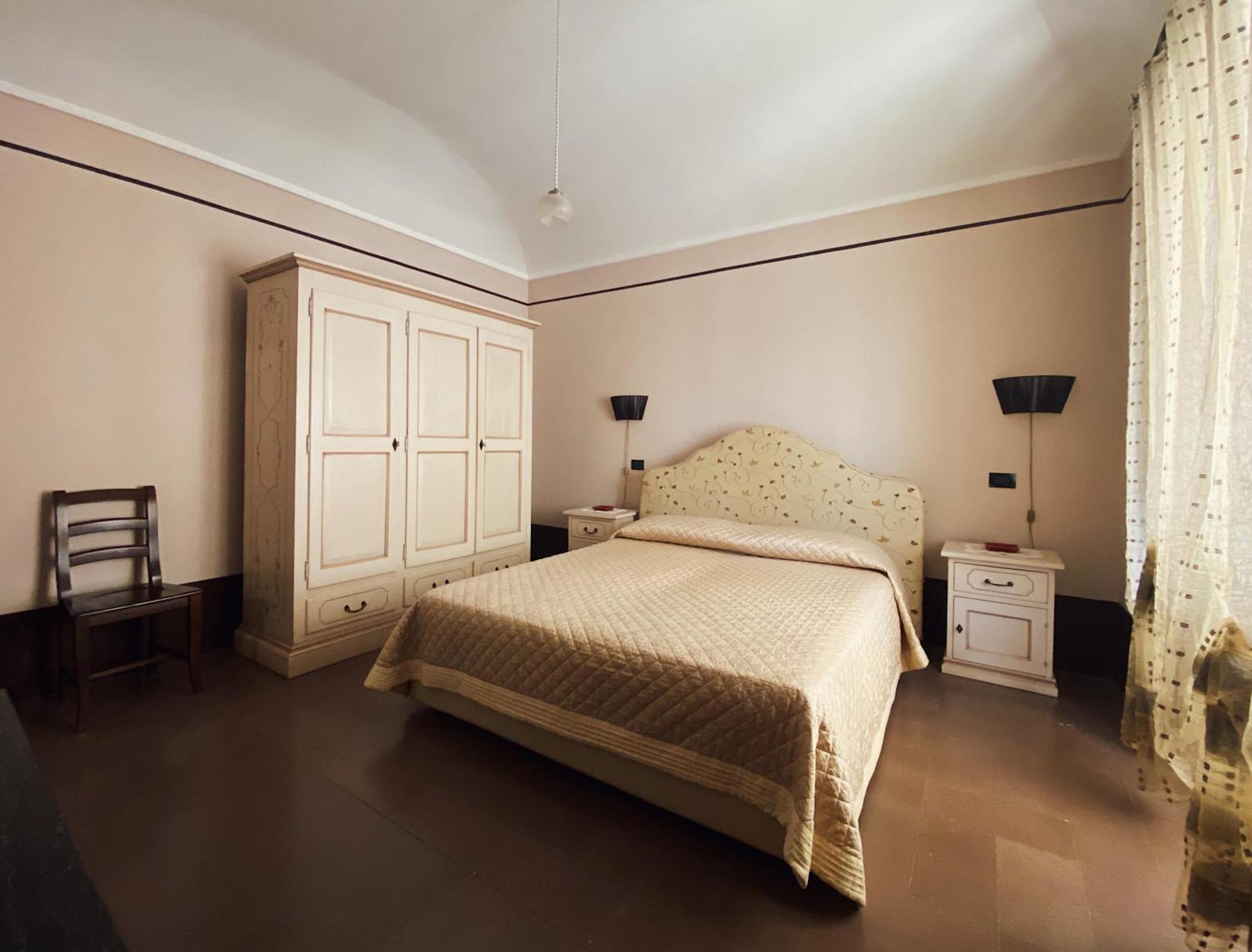 Palazzo Gambuzza Aparthotel Ispica Rum bild