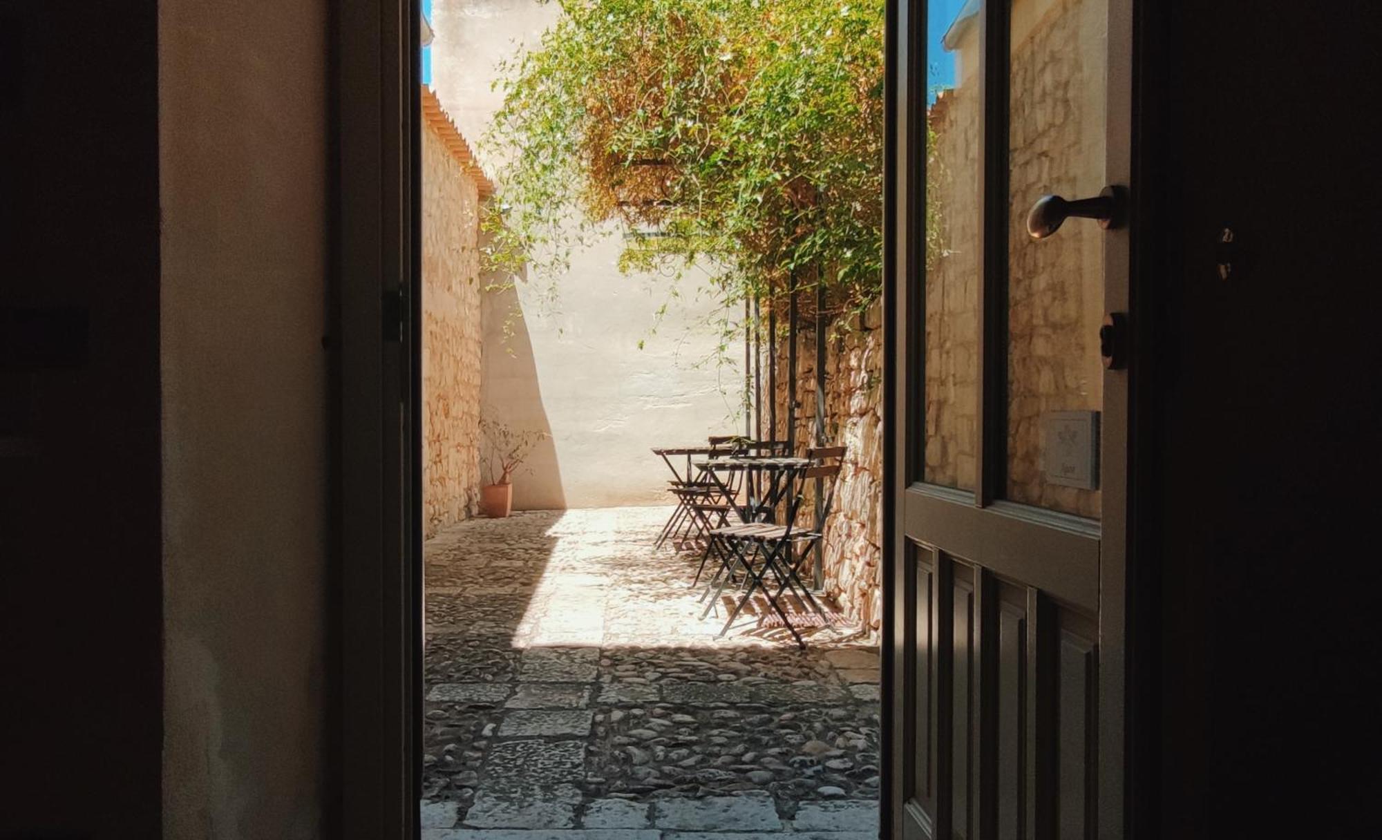Palazzo Gambuzza Aparthotel Ispica Rum bild